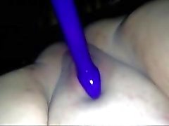 Fattie fucked with a toy until she squirts