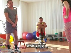 dame dees fitnessrooms tschechische 3some klein titten groß 