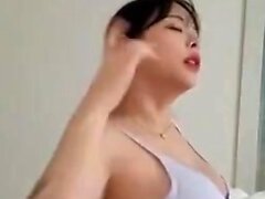 asiatisch baby big boobs japanisch nippel 