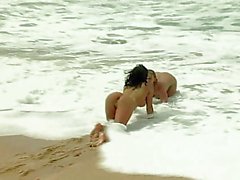 spiaggia lesbiche pornostar 