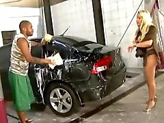 Blonde Interracial Car - Busty Brazilian chick gets fucked at the car wash | porn film N264550