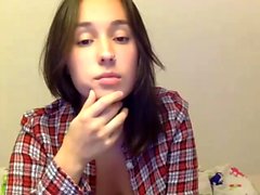 brunette russe solo étudiant webcam 