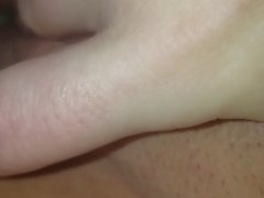 amateur fingering pussy 