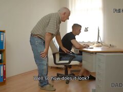 DADDY4K. Guy fixes dads computer not knowing about mans affair with GF