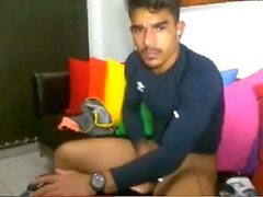 Hot Brazil guy cumming on cam